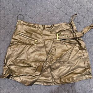 Stylish black leather Women's skirt